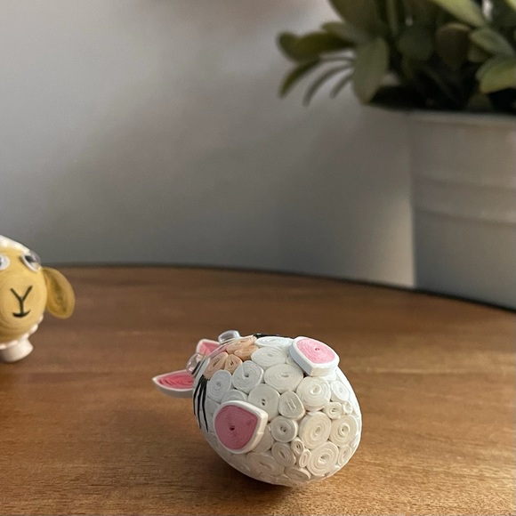 Quilled Bunny and Lamb Figurines - Picture 6 of 14